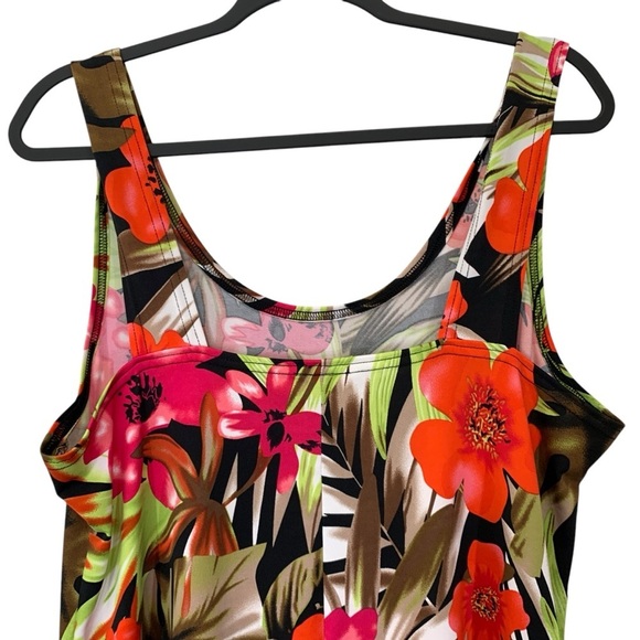 Zooni Design Dress Size XXL Black Red Floral Flowy Travel Vacation Stretch Plus - Picture 4 of 9